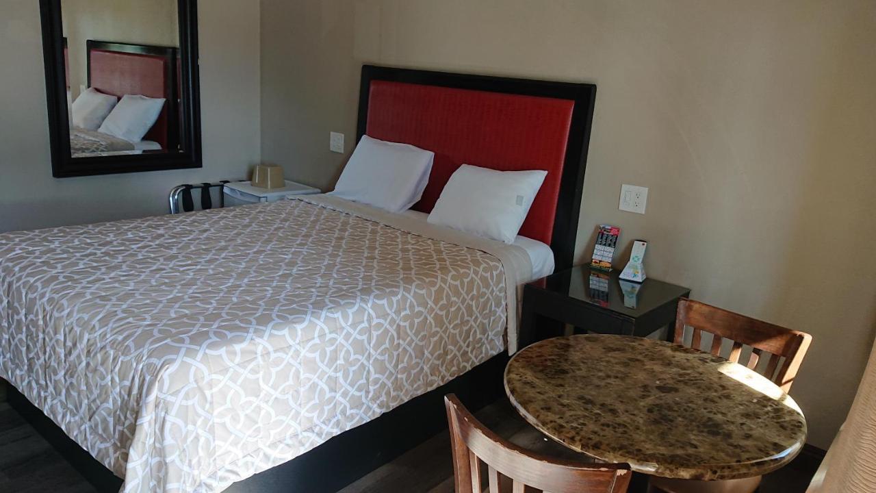 Santa Ana Travel Inn Kültér fotó